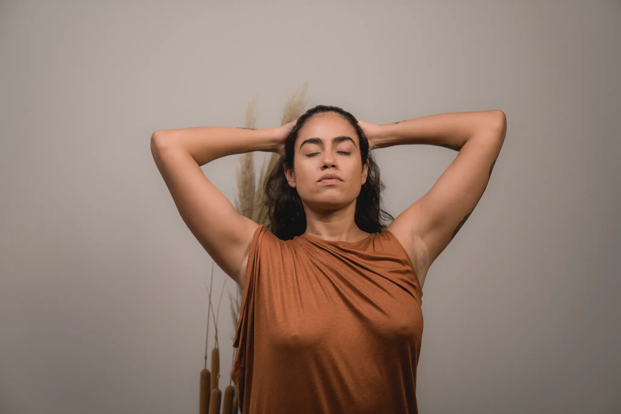 Mulher usando Power Nipples